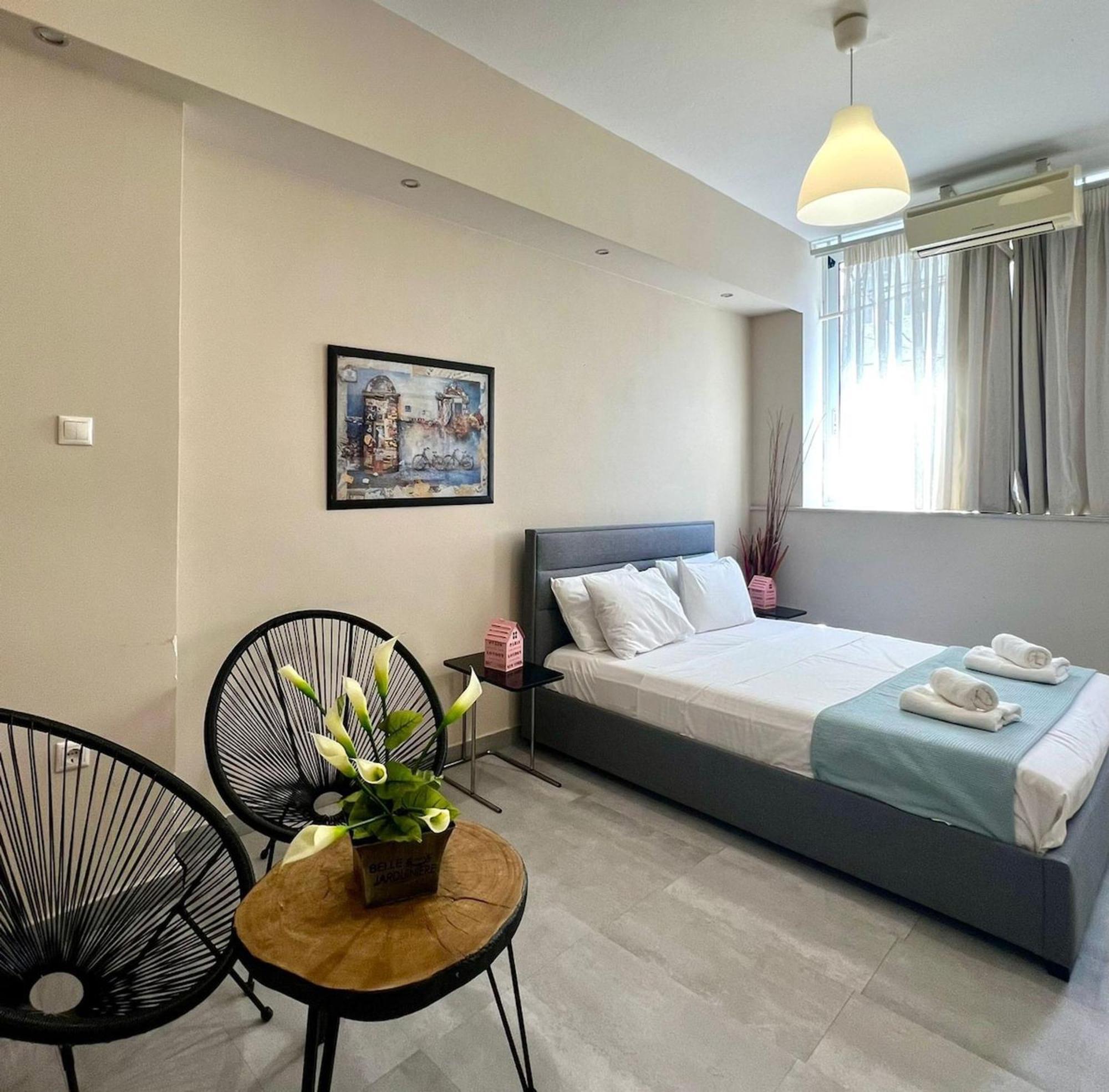 Superhost Hub #103 Plaka - Monastiraki Apartment Athens Luaran gambar