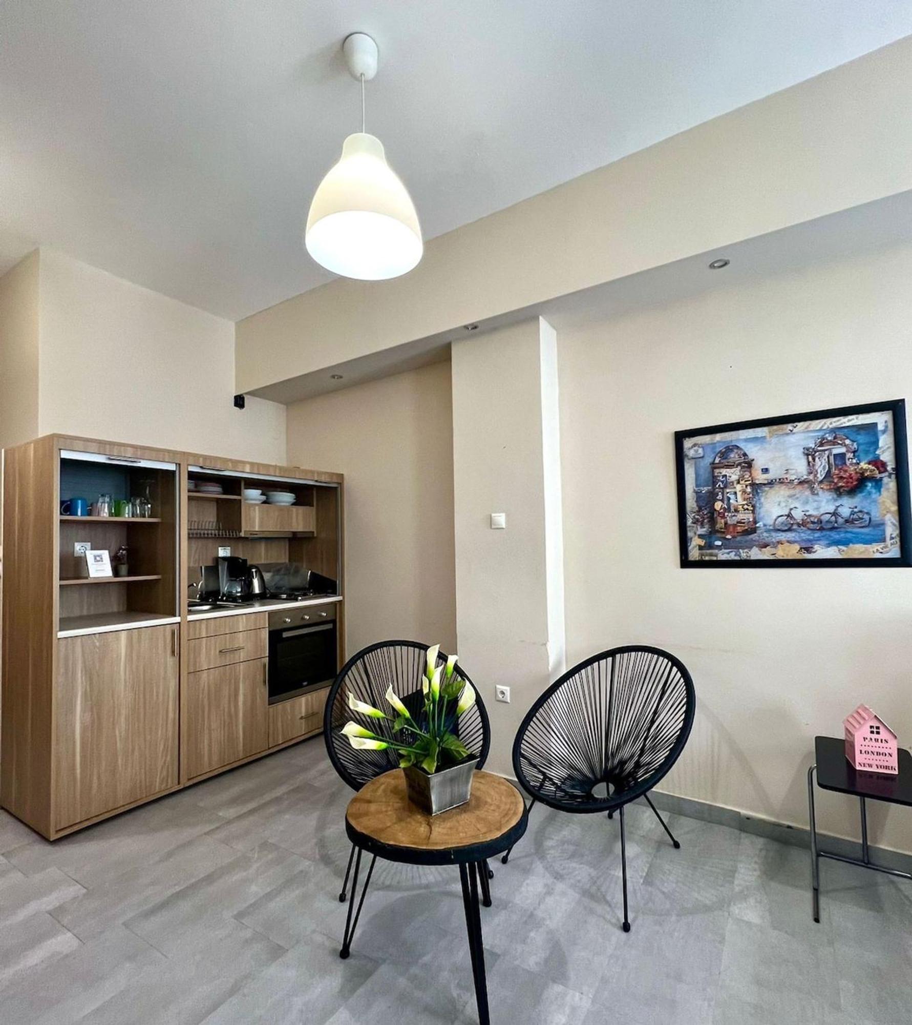 Superhost Hub #103 Plaka - Monastiraki Apartment Athens Luaran gambar